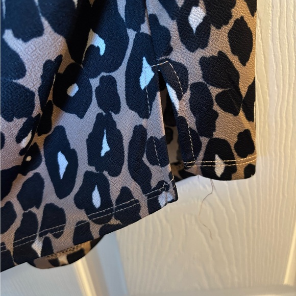 Cheetah print women’s top - Picture 5 of 6